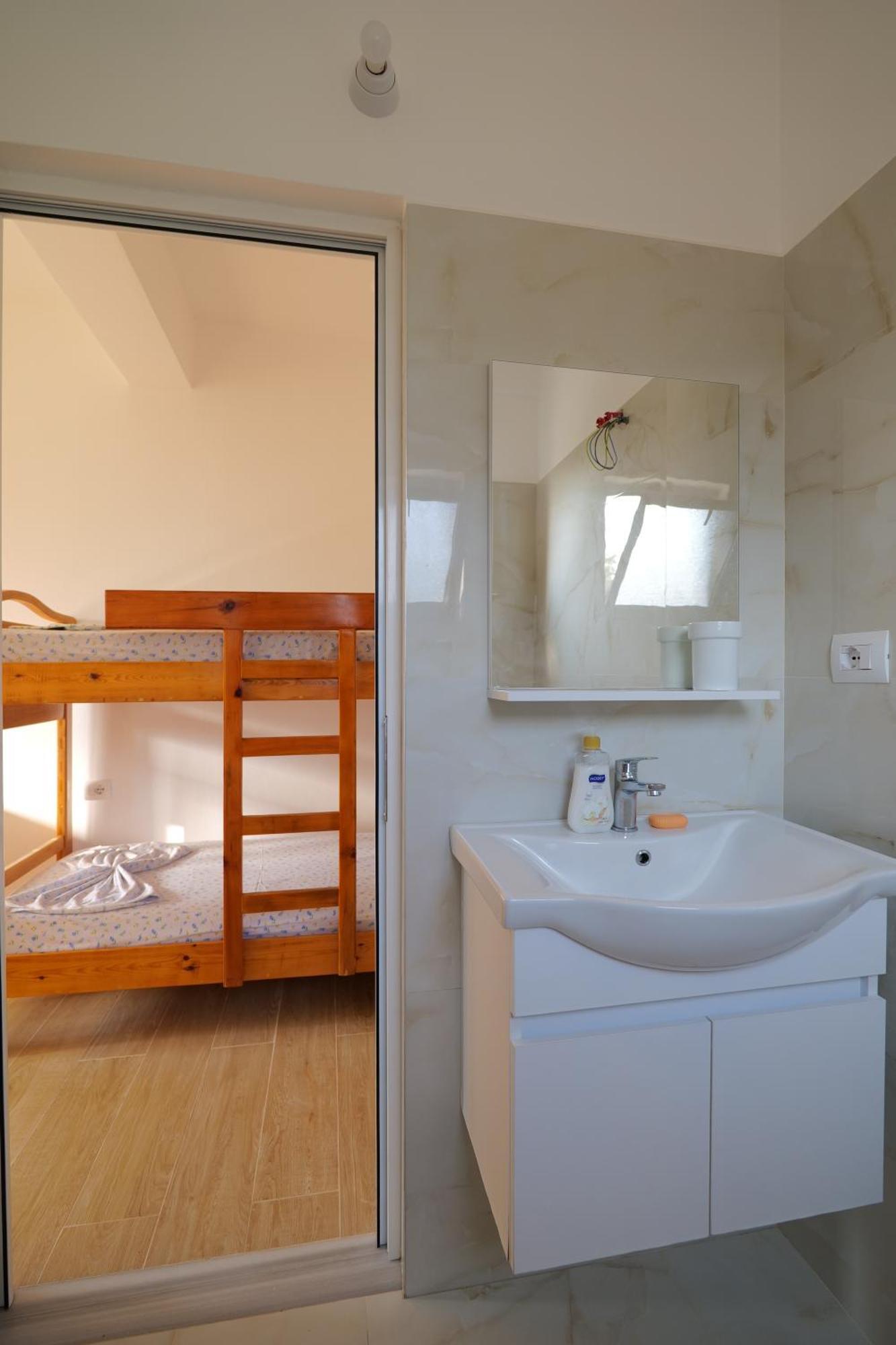 Tropikal Freskia Bunec Saranda Extérieur photo