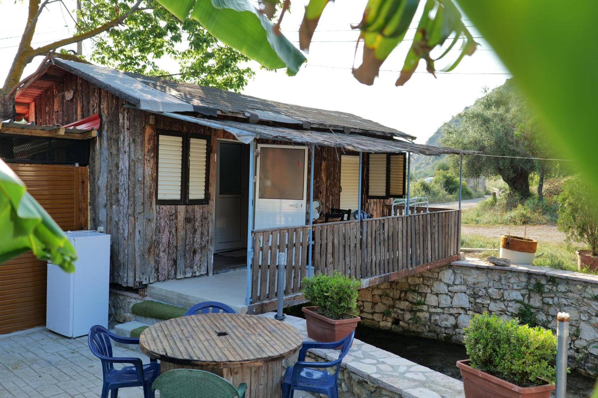 Tropikal Freskia Bunec Saranda Extérieur photo